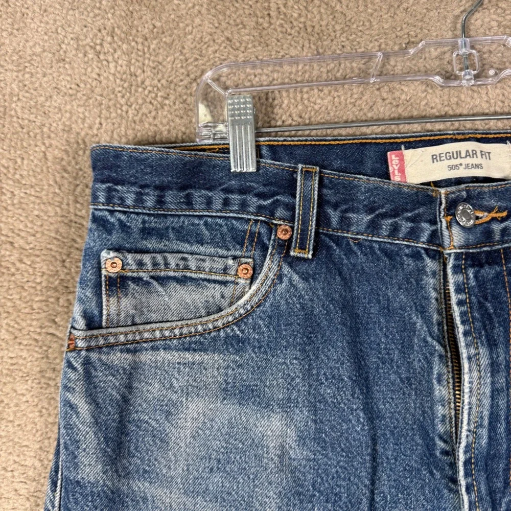 Levi's 505 Regular Fit Jeans Mens 36x34 Blue Denim Straight Leg Faded Distressed